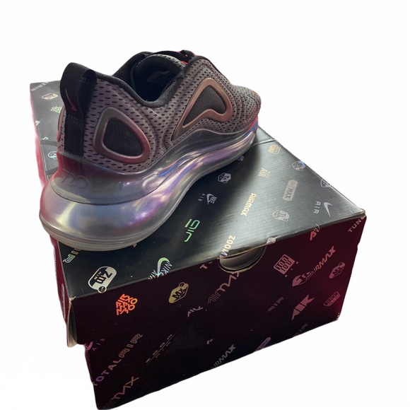Air max 720 Northern Lights Night. Size 7.5 WMNS - Picture 2 of 3